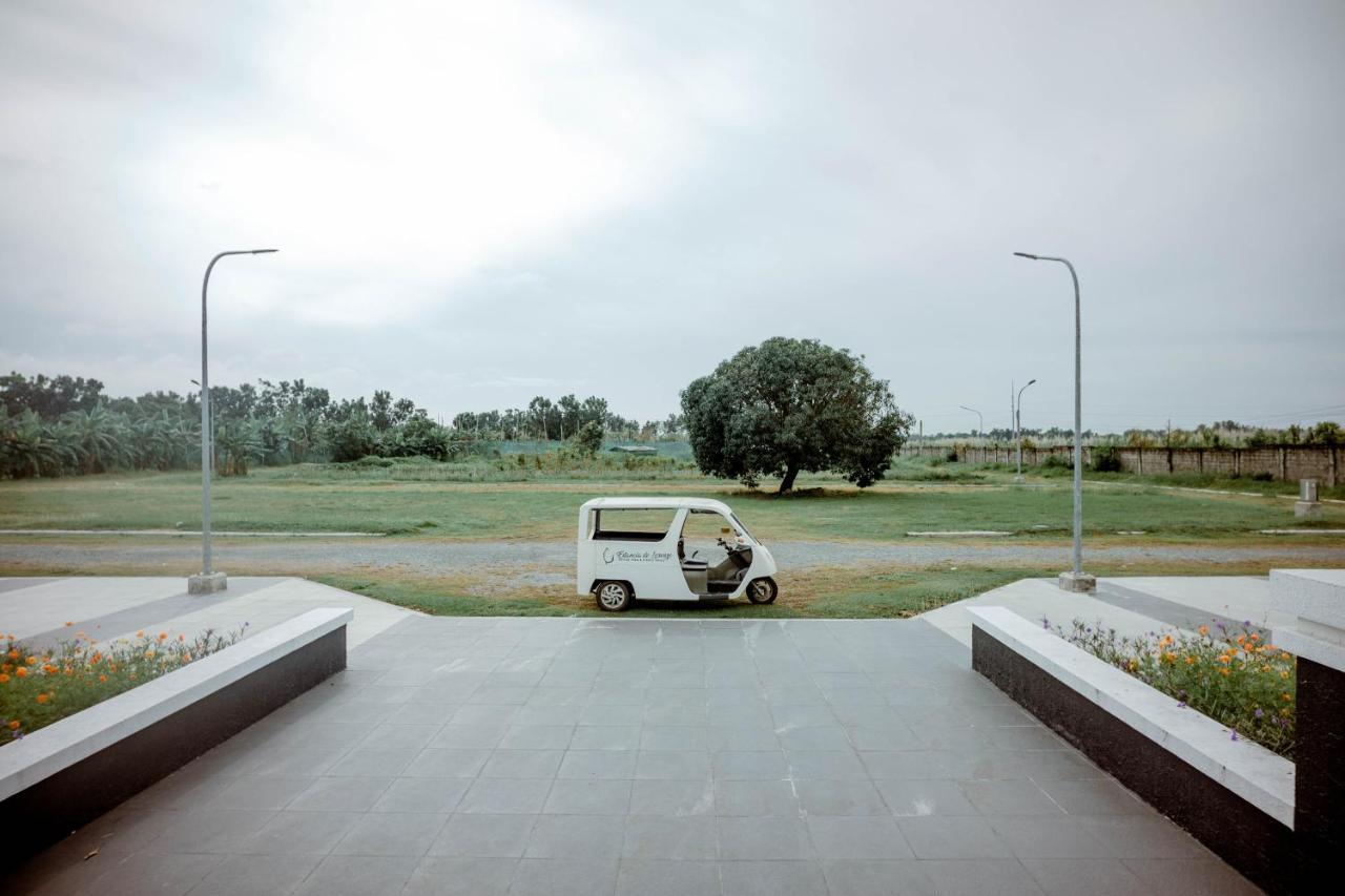 Estancia De Lorenzo Tarlac Eksteriør billede